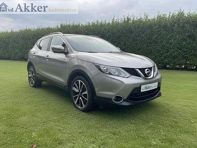 Grijs Occasion 2015 Nissan Qashqai Tekna SUV | € 14.999 (Goede deal)