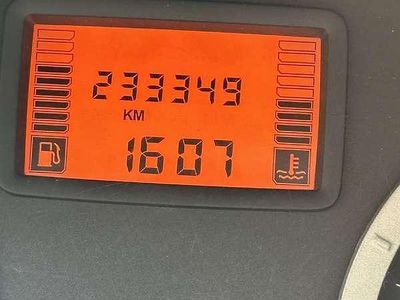 Wit Gebruikt 2008 Dacia Logan Lauréate Sedan | € 1.950 (Iets duurder)