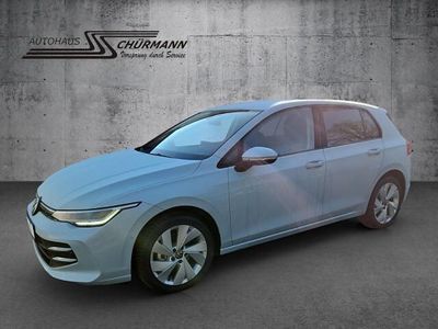 Blauw Gebruikt 2024 VW Golf VIII Life Hatchback | € 36.497