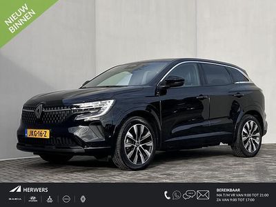 Zwart Occasion 2025 Renault Austral Techno SUV | € 34.485 (Goede deal)