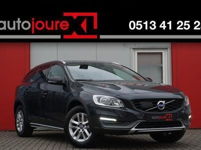 tweedehands Volvo V60 CC 2.0 D3 Momentum Business | Trekhaak | Cruise Contr