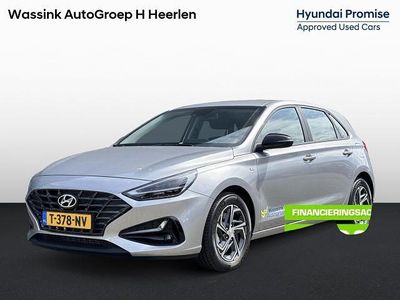 Sleek silver (grijs metallic) Occasion 2023 Hyundai i30 Comfort Hatchback | € 22.795