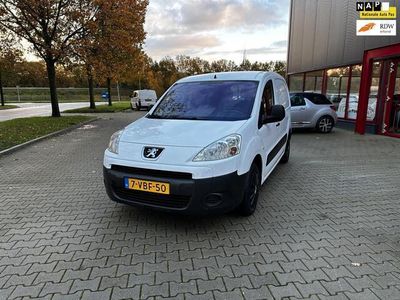 tweedehands Peugeot Partner 120 1.6 HDI L1 XR / Trekhaak / 3-Zits / Airco / Nap /