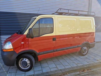 Renault Master T28