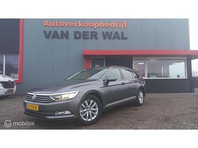 Grijs Occasion 2017 VW Passat Highline Stationwagen | € 18.500 (Eerlijke prijs)