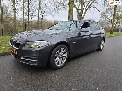 Grijs Occasion 2014 BMW 520 Executive Stationwagen | € 5.650 (Super prijs)
