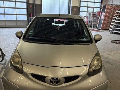 Occasion Toyota Aygo 68 PK (50 kW) 2008 Zilver Hatchback