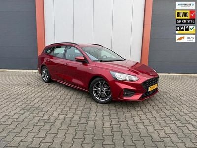 Rood Gebruikt 2018 Ford Focus Business Edition Stationwagen | € 12.750 (Eerlijke prijs)