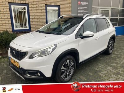 tweedehands Peugeot 2008 1.2 PureTech Allure- 110 PK- Panorama - Cruise - Navigatie