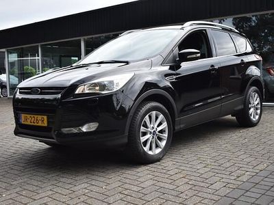 Zwart Gebruikt 2016 Ford Kuga Titanium SUV | € 14.950 (Iets duurder)