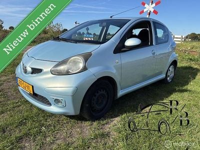 Blauw Gebruikt 2006 Toyota Aygo Sport Hatchback | € 999 (Goede deal)