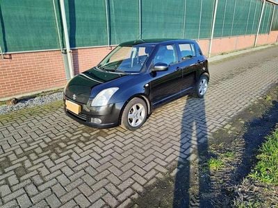 Occasion Suzuki Swift Exclusive 92 PK (67 kW) 2006 Zwart Hatchback