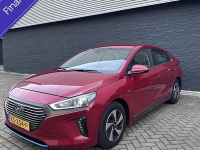 Rood Occasion 2019 Hyundai Ioniq Comfort Hatchback | € 15.950 (Goede deal)