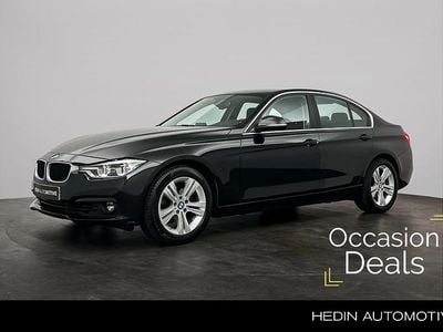 Zwart Occasion 2017 BMW 318 Executive Sedan | € 16.880 (Eerlijke prijs)