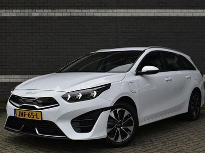 Wit Occasion 2022 Kia Ceed Sportswagon Stationwagen | € 22.945 (Goede deal)