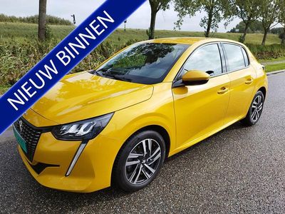 Geel Occasion 2021 Peugeot 208 Allure Hatchback | € 13.800 (Eerlijke prijs)