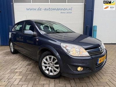 Grijs Gebruikt 2008 Opel Astra Hatchback | € 3.995 (Eerlijke prijs)