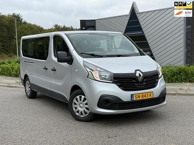Grijs Occasion 2018 Renault Trafic Authentique MPV | € 10.950