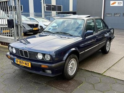 Blauw Occasion 1990 BMW 316 Sedan | € 12.499