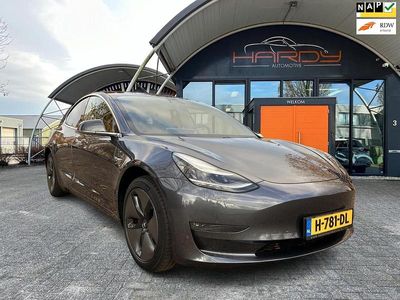 Grijs Occasion 2019 Tesla Model 3 Long Range AWD Sedan | € 22.680 (Eerlijke prijs)