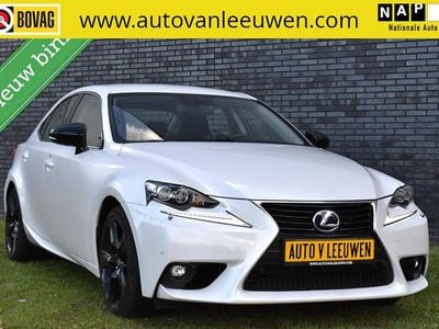 Lexus IS300h