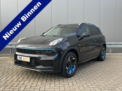 Zwart (metallic) Gebruikt 2022 Lynk & Co 01 SUV | € 21.750 (Goede deal)