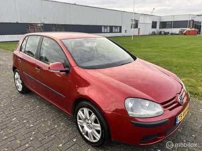 Occasion VW Golf IV Trendline 75 PK (55 kW) 2004 Rood Hatchback