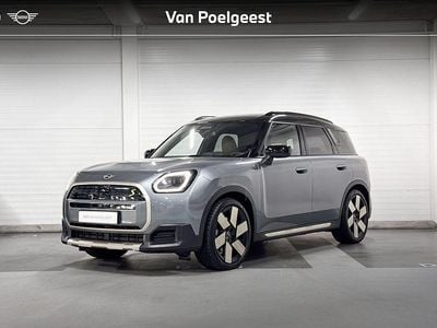 Smokey green Gebruikt 2024 Mini Countryman Favoured SUV | € 45.900 (Eerlijke prijs)