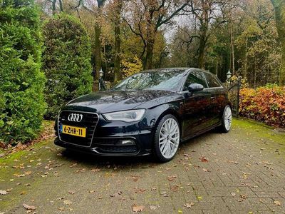 Zwart Gebruikt 2014 Audi A3 S-Line Hatchback | € 7.950 (Eerlijke prijs)