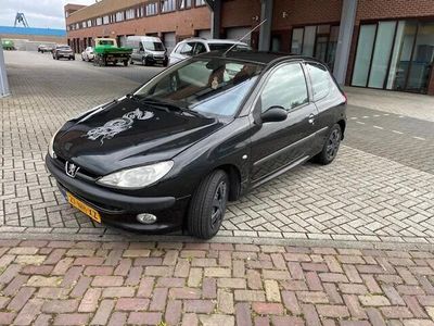 tweedehands Peugeot 206 1.4 Gentry! 214 DKM NAP! Airco!