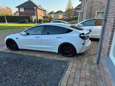 Wit (parellak) Gebruikt 2020 Tesla Model 3 Performance Sedan | € 29.500 (Iets duurder)