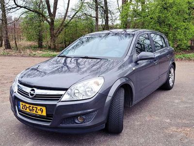 tweedehands Opel Astra 1.8 Automatik