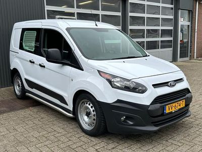 tweedehands Ford Transit CONNECT 1.5 TDCI Automaat Airco Cruise control Trekhaak 1200kg trekgewicht Schuifdeur Parkeersensoren achter Sitebars 3 persoons 1e eigenaar Euro 6 Bpm vrij voor particulier gebruik !!