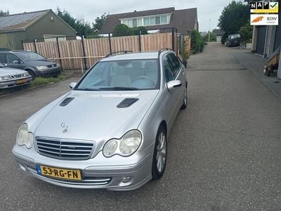 Mercedes C200