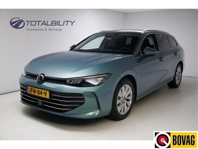 Occasion VW Passat Business 204 PK (150 kW) 2025 Blauw, metallic lak Stationwagen
