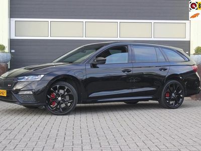 Zwart (metallic) Occasion 2021 Skoda Octavia Business Line Stationwagen | € 25.800 (Iets duurder)