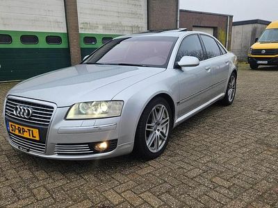 Grijs (metallic) Occasion 2005 Audi A8 Proline Sedan | € 5.950