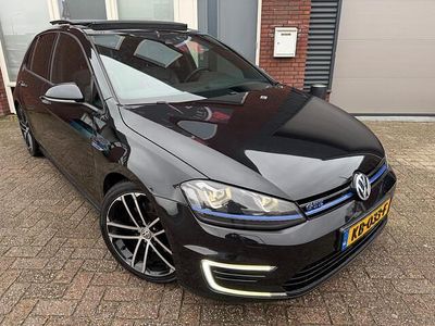Zwart Gebruikt 2015 VW Golf VII GTE Hatchback | € 13.750 (Eerlijke prijs)