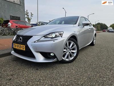 Lexus IS300h