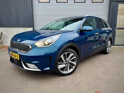 Blauw (metallic) Gebruikt 2016 Kia Niro SUV | € 16.950 (Eerlijke prijs)
