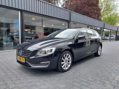 Zwart Gebruikt 2014 Volvo V60 Momentum Stationwagen | € 7.499 (Eerlijke prijs)