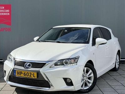 Lexus CT200h