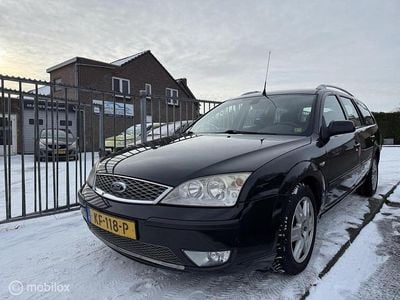 Zwart Occasion 2006 Ford Mondeo Platinum Stationwagen | € 1.095 (Goede deal)