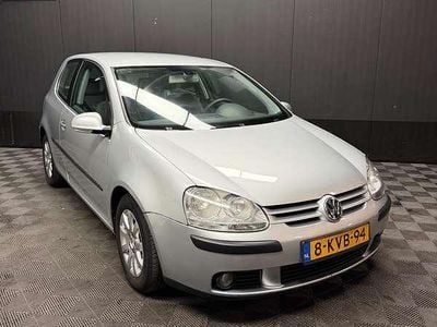 Grijs Gebruikt 2004 VW Golf IV Trendline Hatchback | € 1.450 (Goede deal)