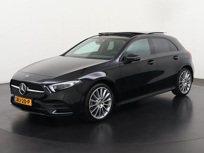Zwart Gebruikt 2022 Mercedes A250 AMG Hatchback | € 32.895 (Eerlijke prijs)