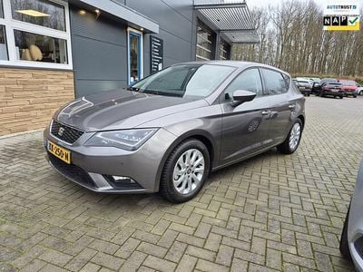 Grijs Gebruikt 2016 Seat Leon Style Hatchback | € 10.950 (Eerlijke prijs)