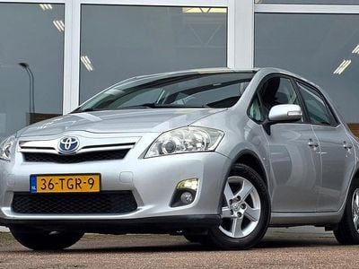 Toyota Auris Hybrid