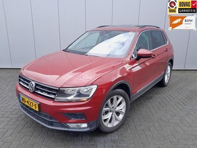 tweedehands VW Tiguan 1.4 TSI ACT Comfortl Panorama Trekhaak Nav 1e eige