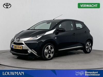 Zwart Gebruikt 2015 Toyota Aygo X-clusiv Hatchback | € 14.900 (Duur)