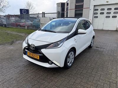 Occasion Toyota Aygo X-wave 69 PK (50 kW) 2016 Wit Hatchback